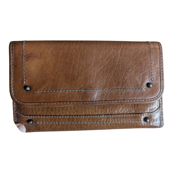 Banana Republic Handbags - Banana Republic Brown Leather Wallet